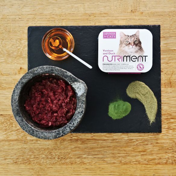 Nutriment RAW CAT Venison and Duck formula | 175g tray from Catdog Store
